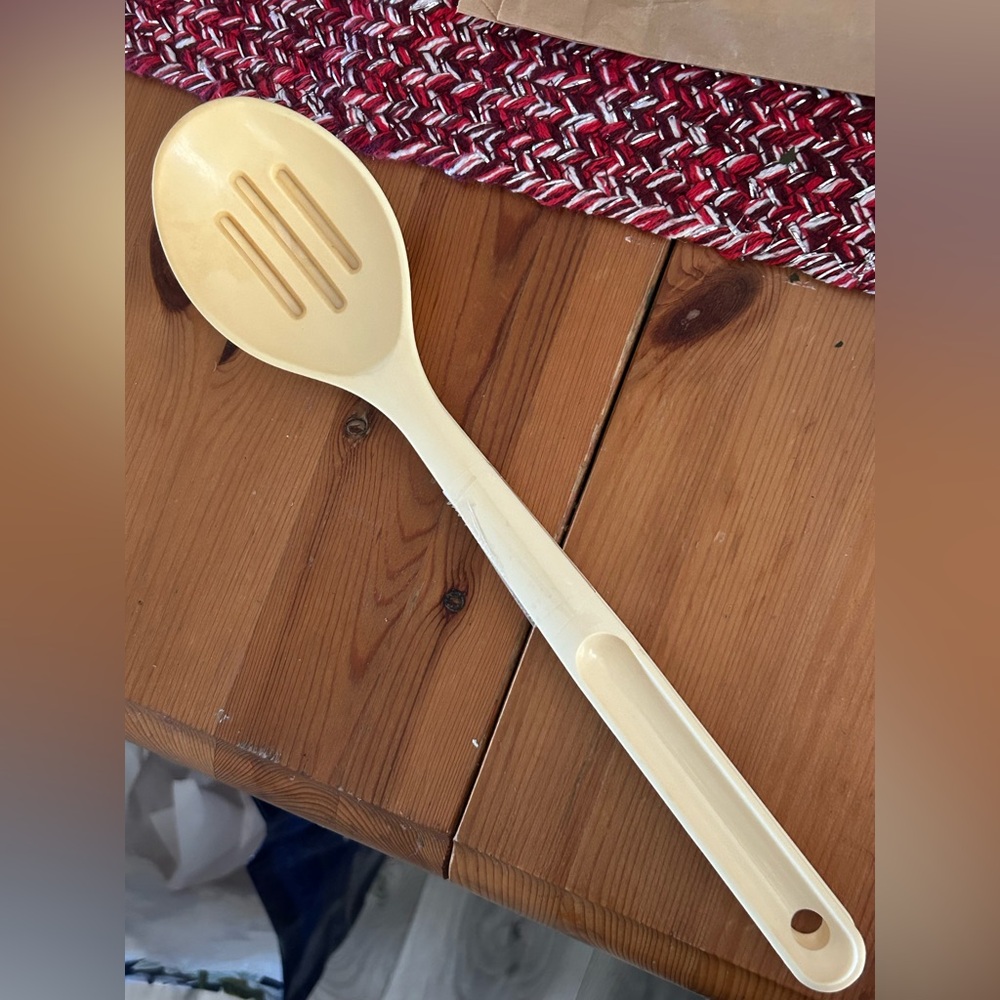 Tupperware Spoon Set - Picture 4 of 4